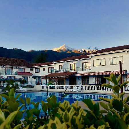Hotel Resort Piemonte Ojos Buenos Bagian luar foto